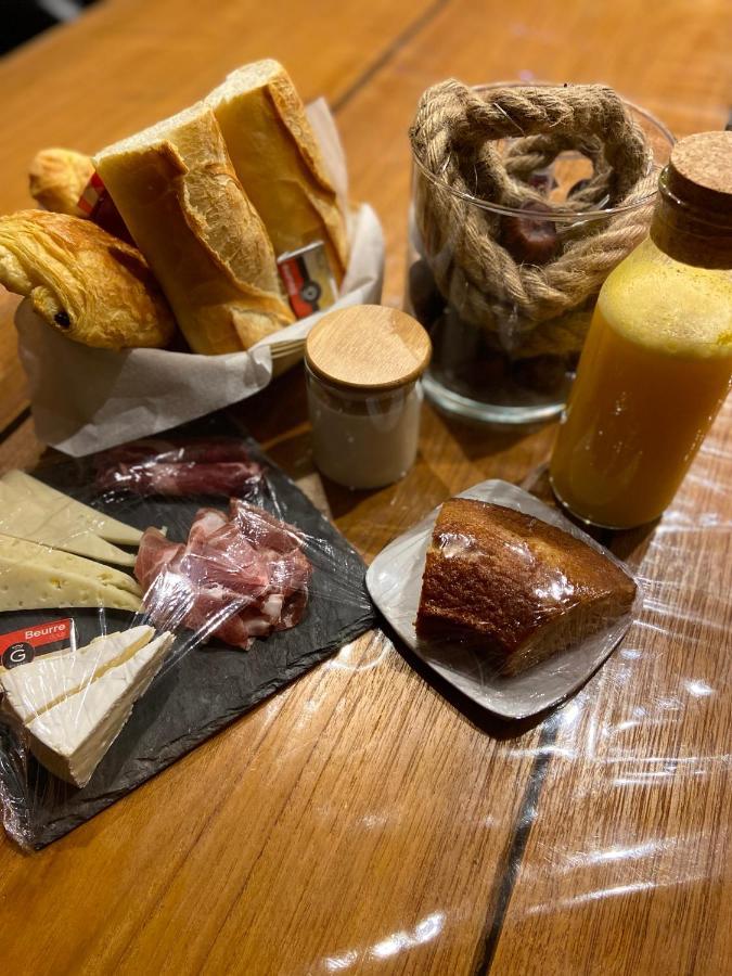Au Fil De L'O Bed & Breakfast Bisseuil Dış mekan fotoğraf