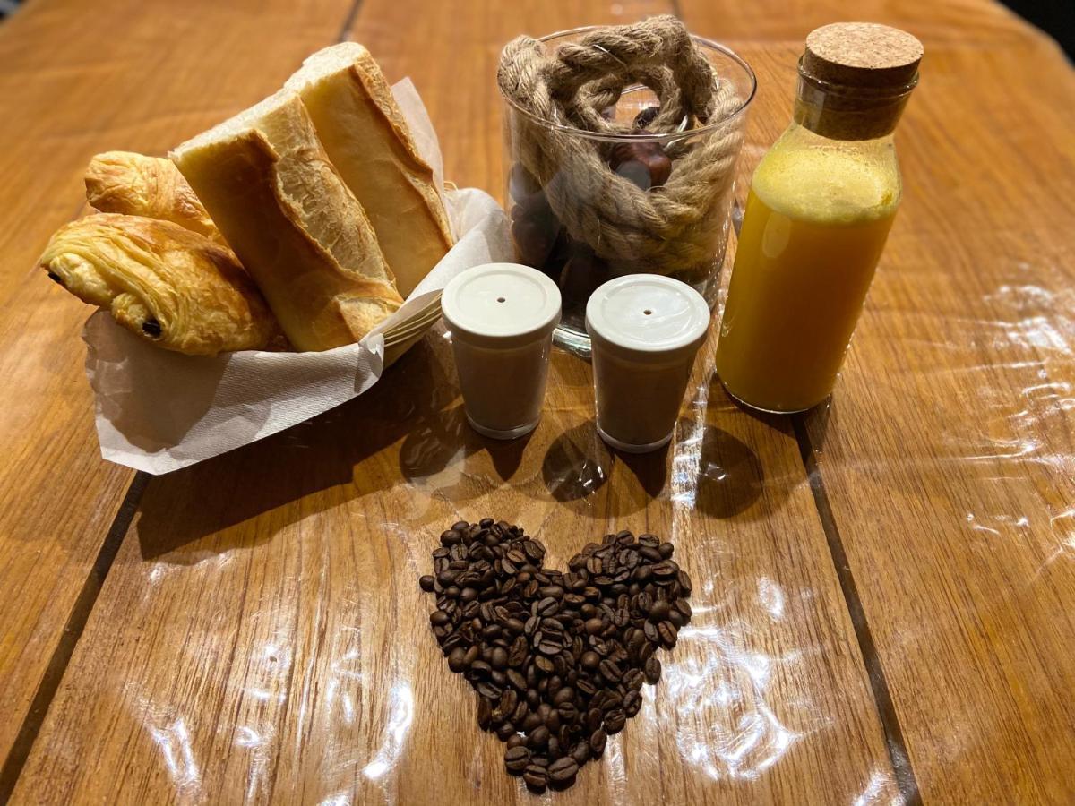Au Fil De L'O Bed & Breakfast Bisseuil Dış mekan fotoğraf