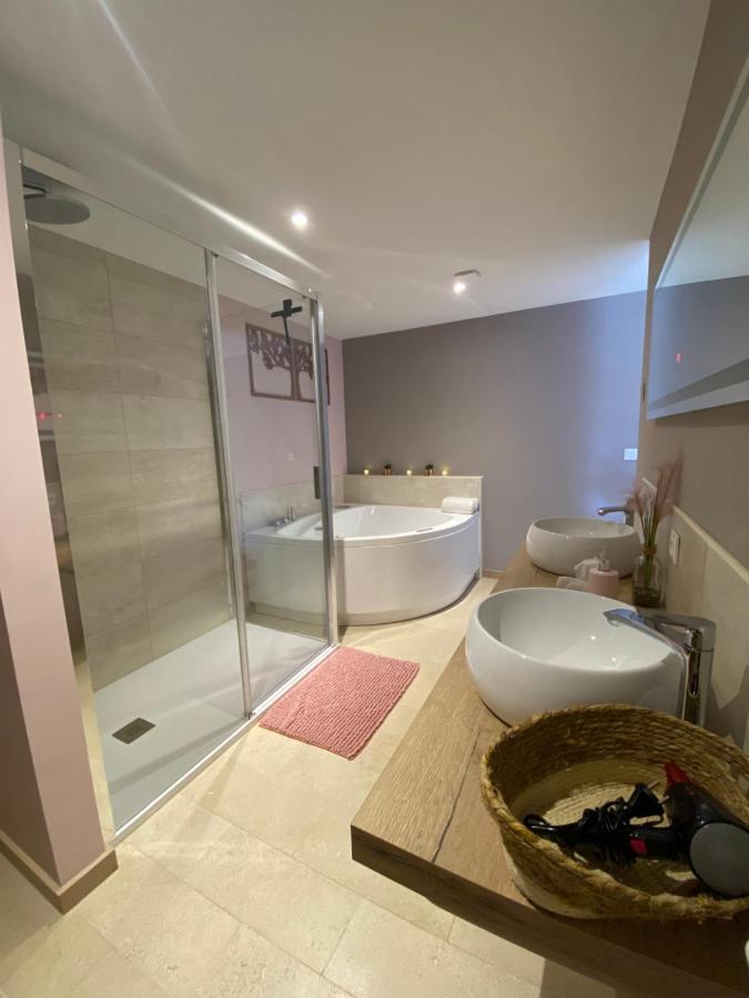 Au Fil De L'O Bed & Breakfast Bisseuil Dış mekan fotoğraf